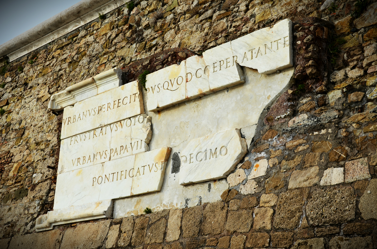 La Rocca di Civitavecchia - Lapide Pontificia La Rocca di Civitavecchia - Lapide Pontificia
