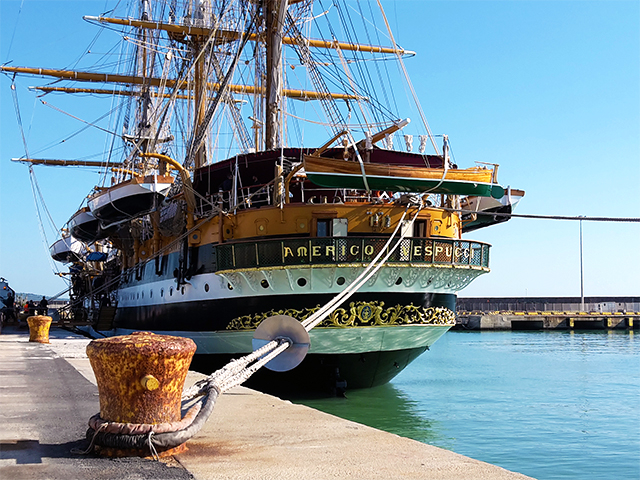 L’Amerigo Vespucci è a Civitavecchia: come e quando visitarla