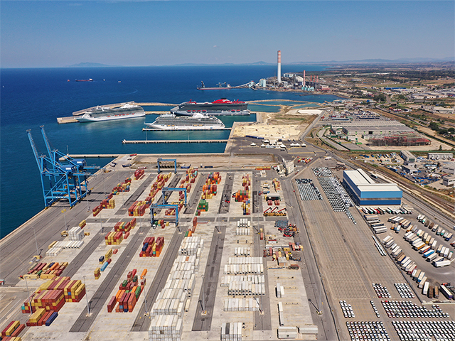 Porto di Civitavecchia: la banchina 29 diventa operativa