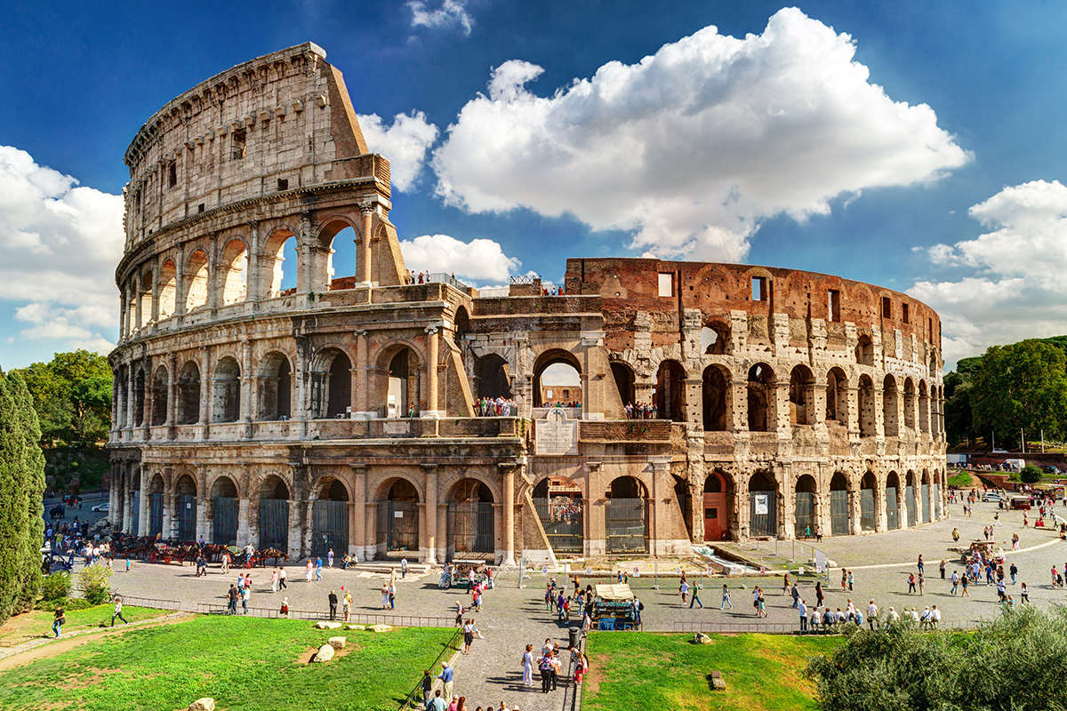 Il Colosseo di Roma: un'icona dell'Italia nel mondo Il Colosseo di Roma: un'icona dell'Italia nel mondo