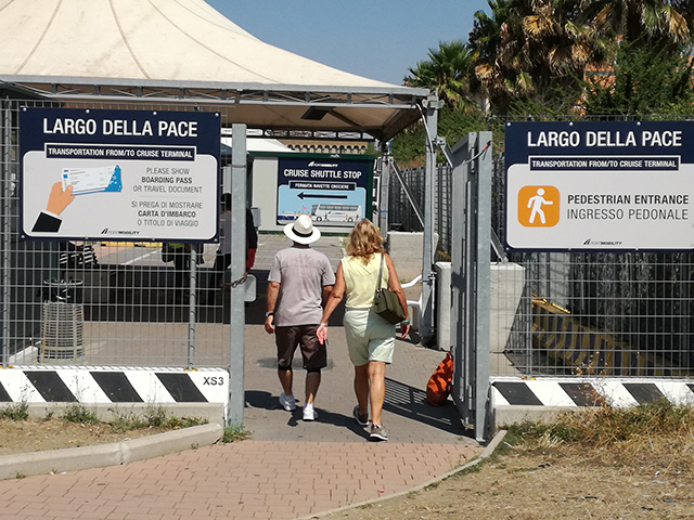 L'ingresso pedonale di Largo della Pace, Centro Servizi del Porto di Civitavecchia