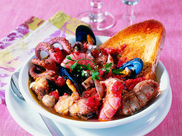 10 Cose da Mangiare a Civitavecchia