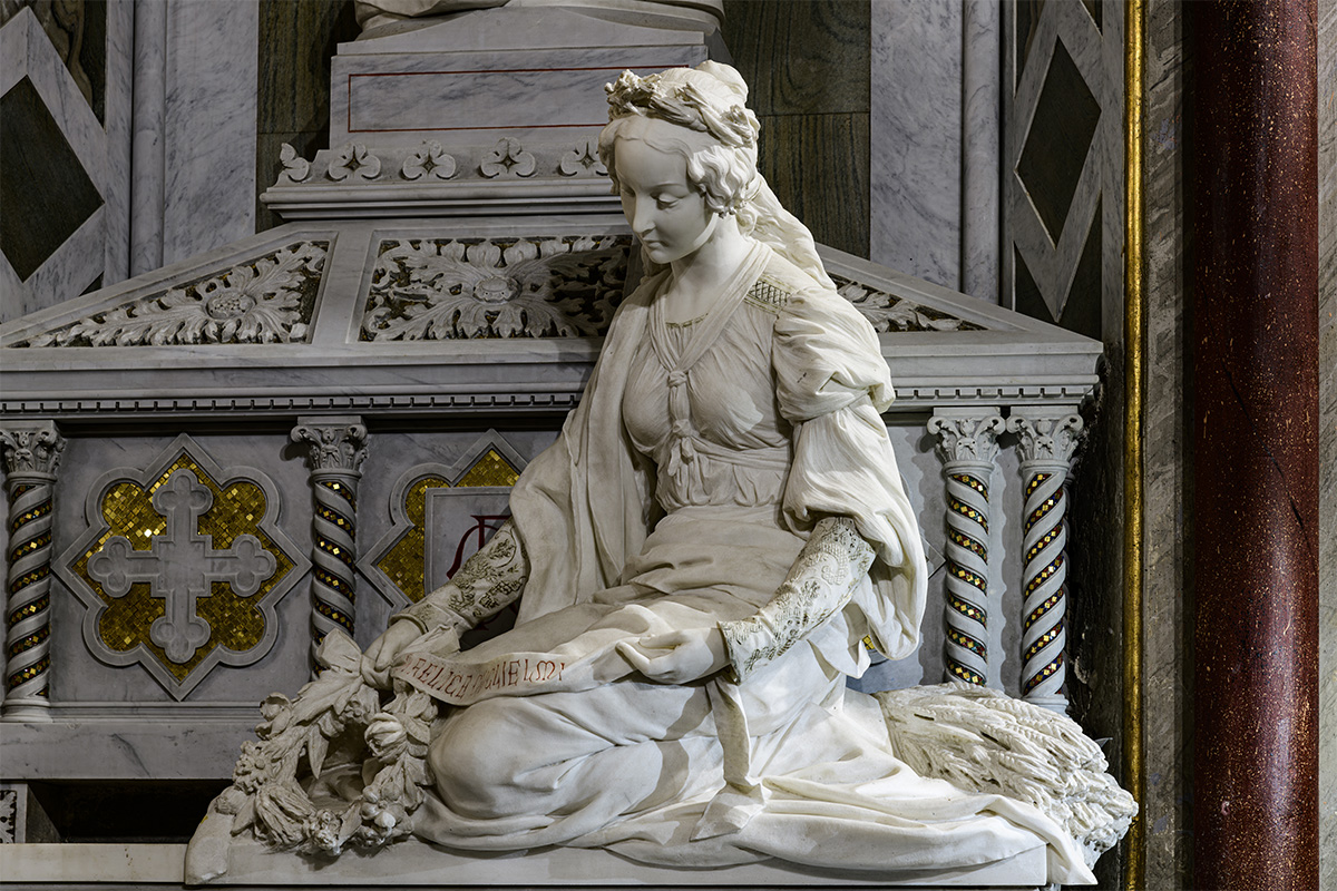 Particolare del monumento funebre a Felice Guglielmi - Foto di R. Diottasi Particolare del monumento funebre a Felice Guglielmi - Foto di R. Diottasi